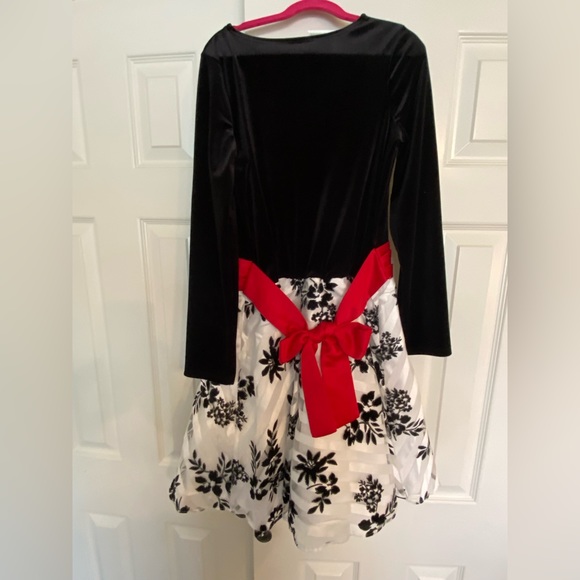 Winter dress girls size 14 - Dillards - Picture 2 of 3